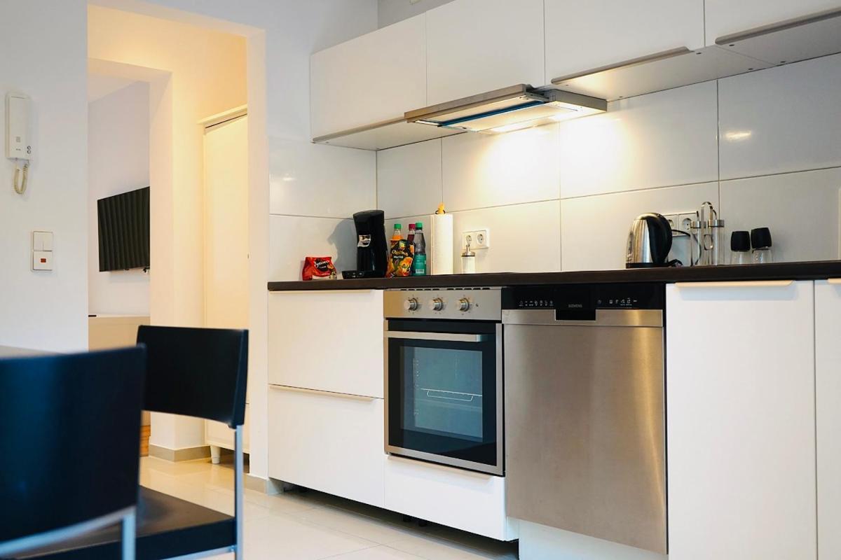 Haus Im Gruenen Fuer 6 Personen-3 Schlafzimmer- 3 Baedern -Waschmaschine-Grosse Terrasse- Vollausgestattete Kueche Wolfsburg Eksteriør billede